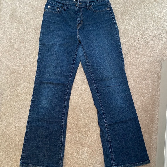 Levi's perfectly slimming boot cut 512 jeans size 8s - Picture 4 of 4